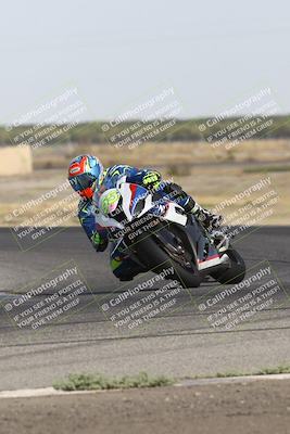 media/Sep-07-2024-Pacific Track Time (Sat) [[9bb89f5e83]]/A group/Phone Wall Paper 1000am/